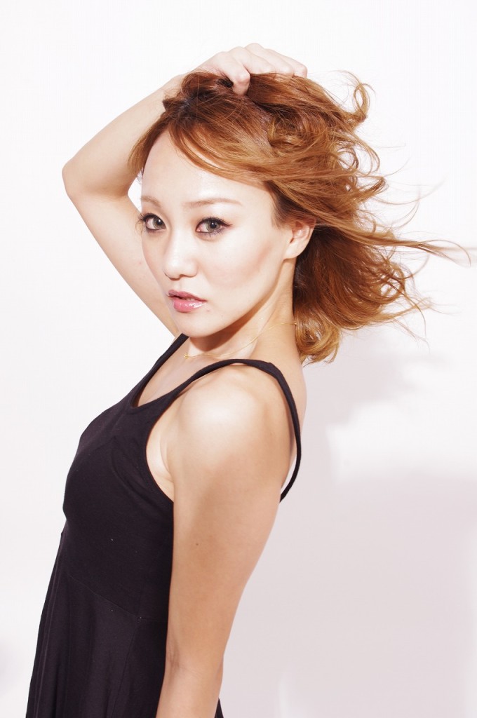 商品撮影モデル古賀斗和子